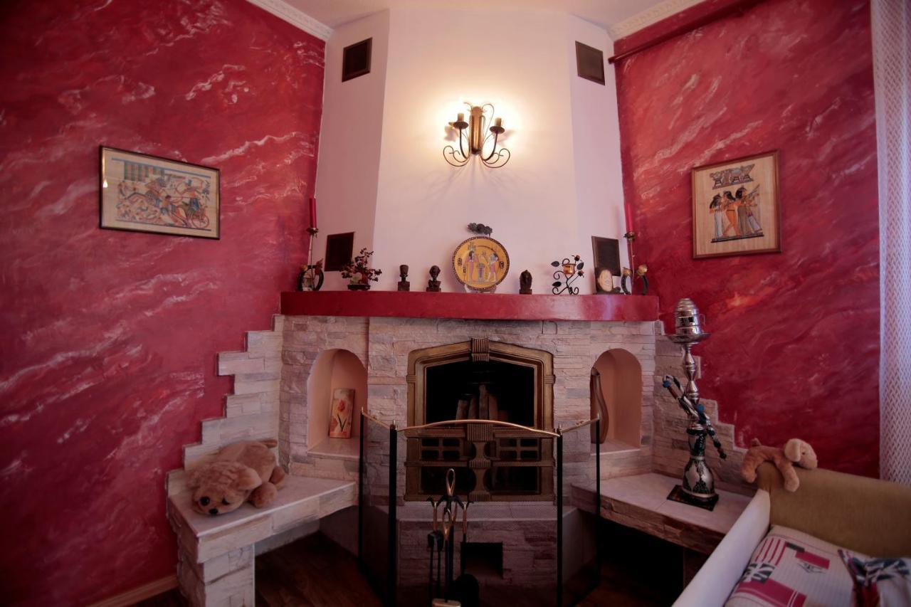 Guest House Kamenny Dom Karolino-Buhaz Eksteriør bilde